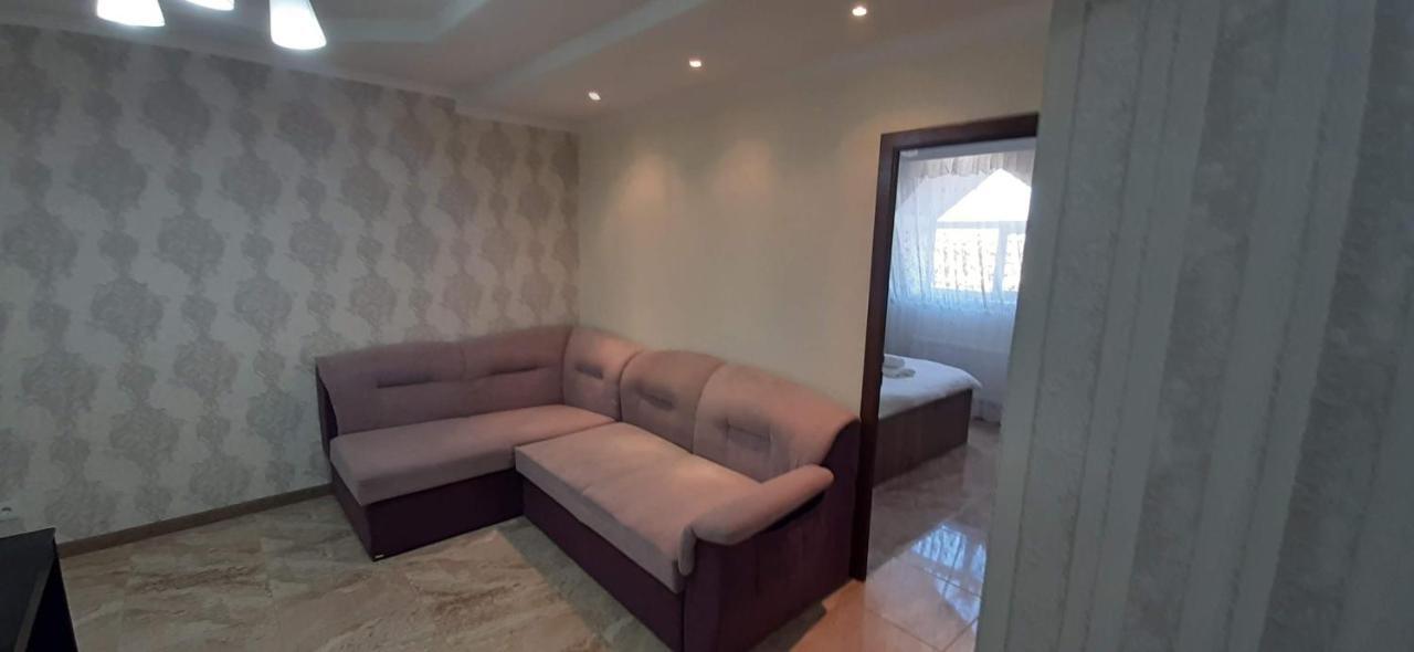 Tecuci Apartment In The Center 키시나우 외부 사진